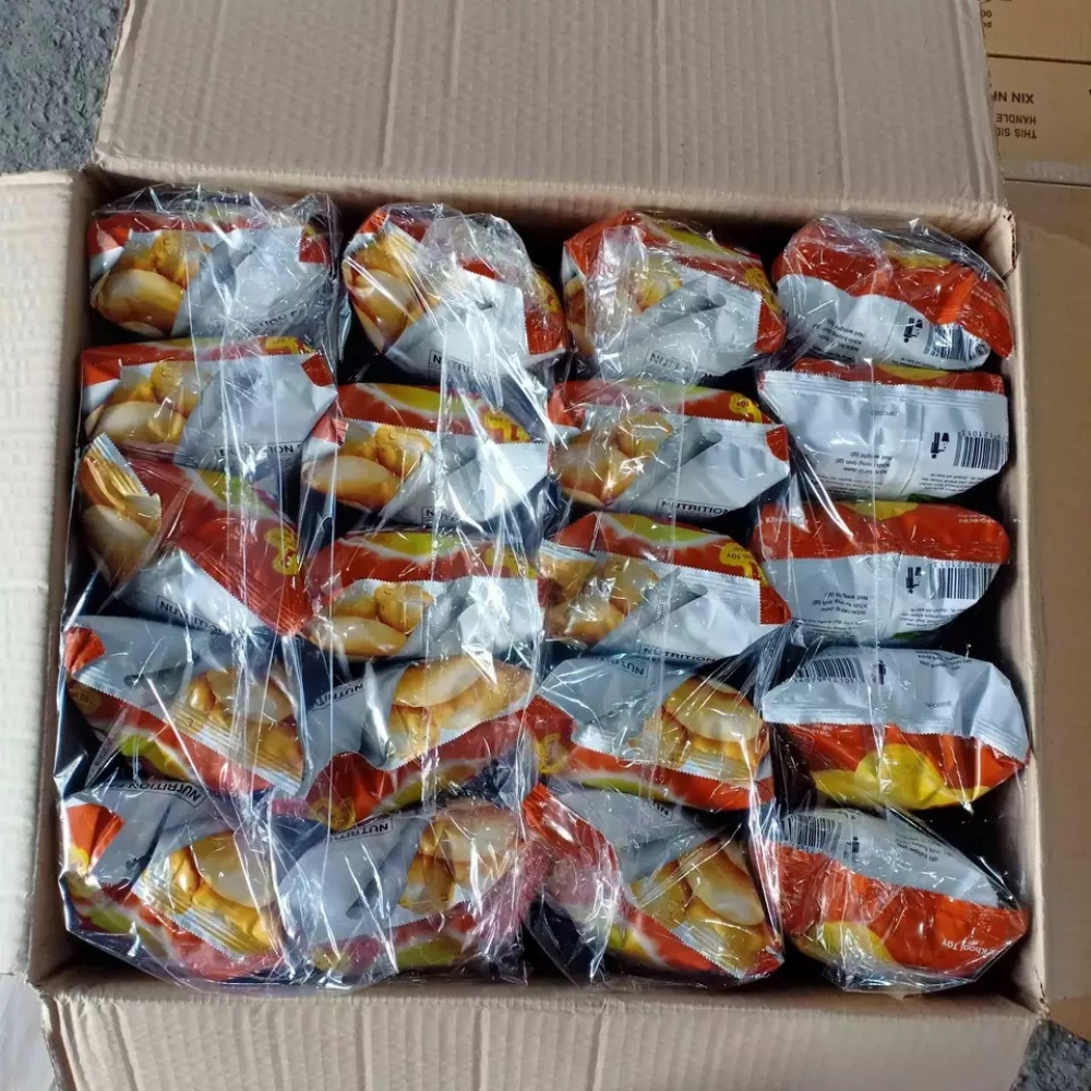 Lay's potato chips Brazil BBQ Pork Rib Flavor 32g x 160